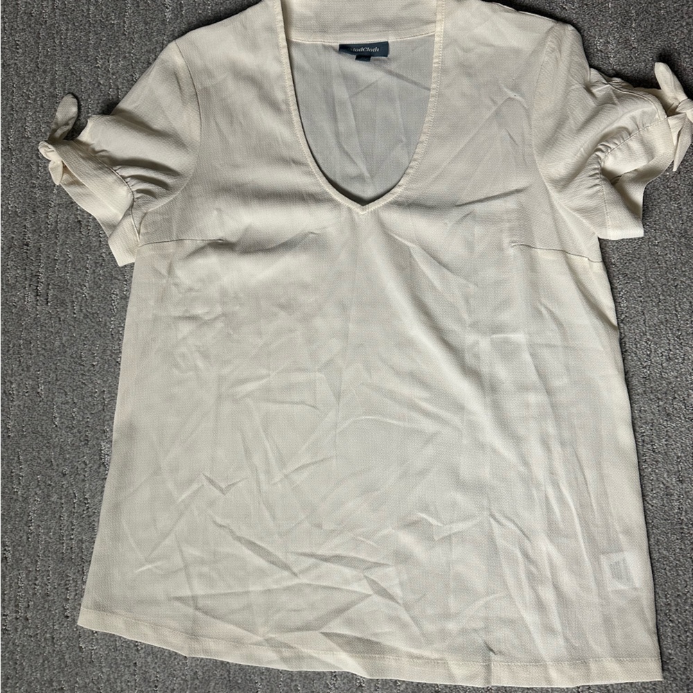 ModCloth Cream V-Neck Blouse with Short Sleeves vintage style medium